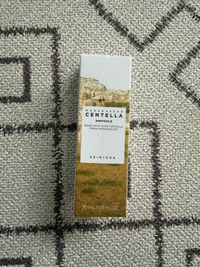 Madagascar Centella Ampoule - Green and White Serum